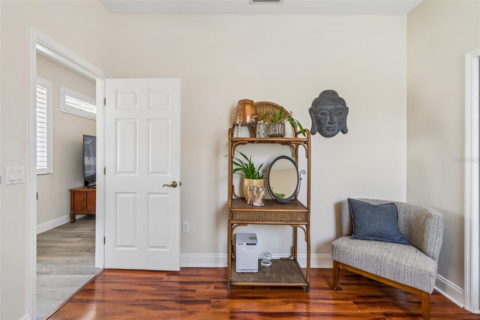 Image 42 of 62 For 9617 Summer House Lane