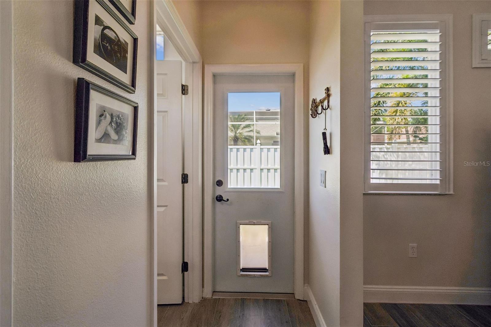 Image 43 of 62 For 9617 Summer House Lane