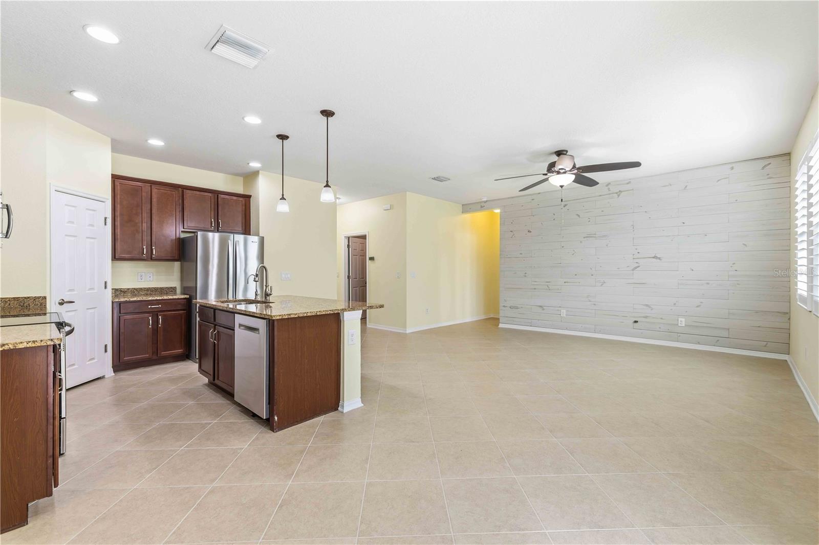 Image 16 of 39 For 10837 79th Street E