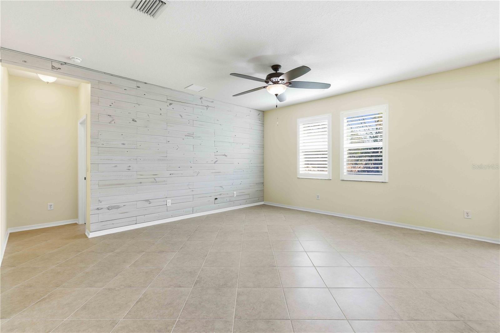 Image 21 of 39 For 10837 79th Street E