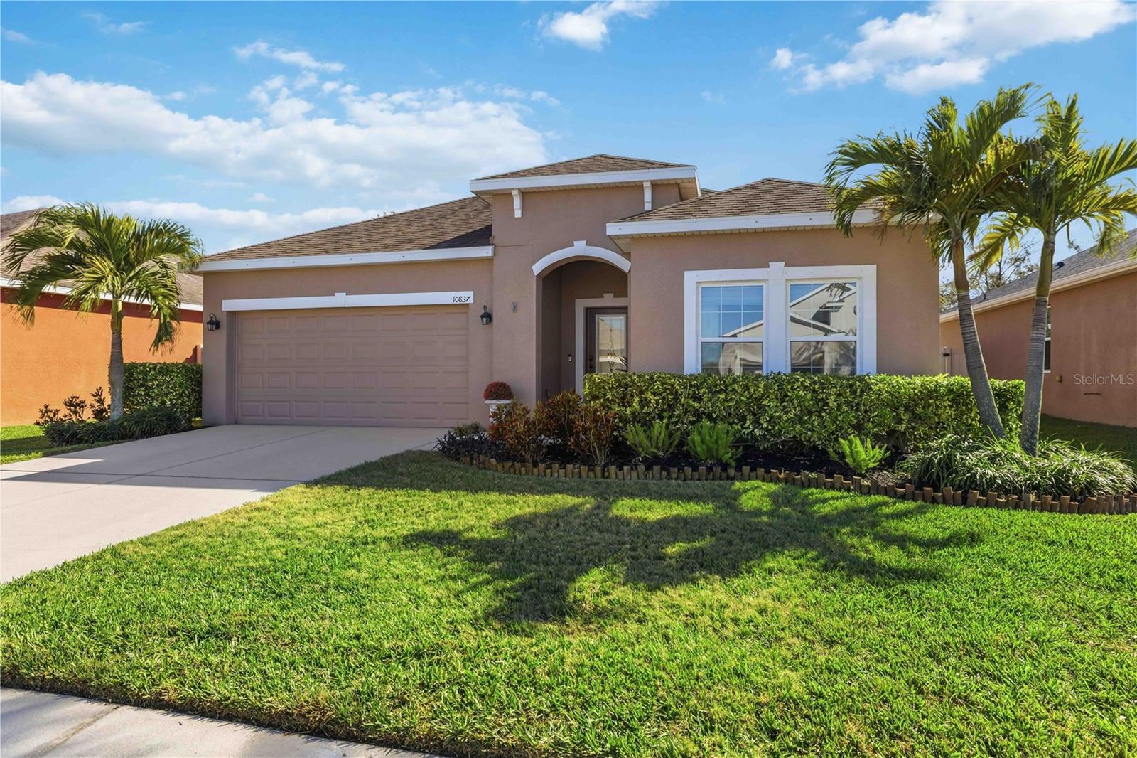 Image 4 of 39 For 10837 79th Street E