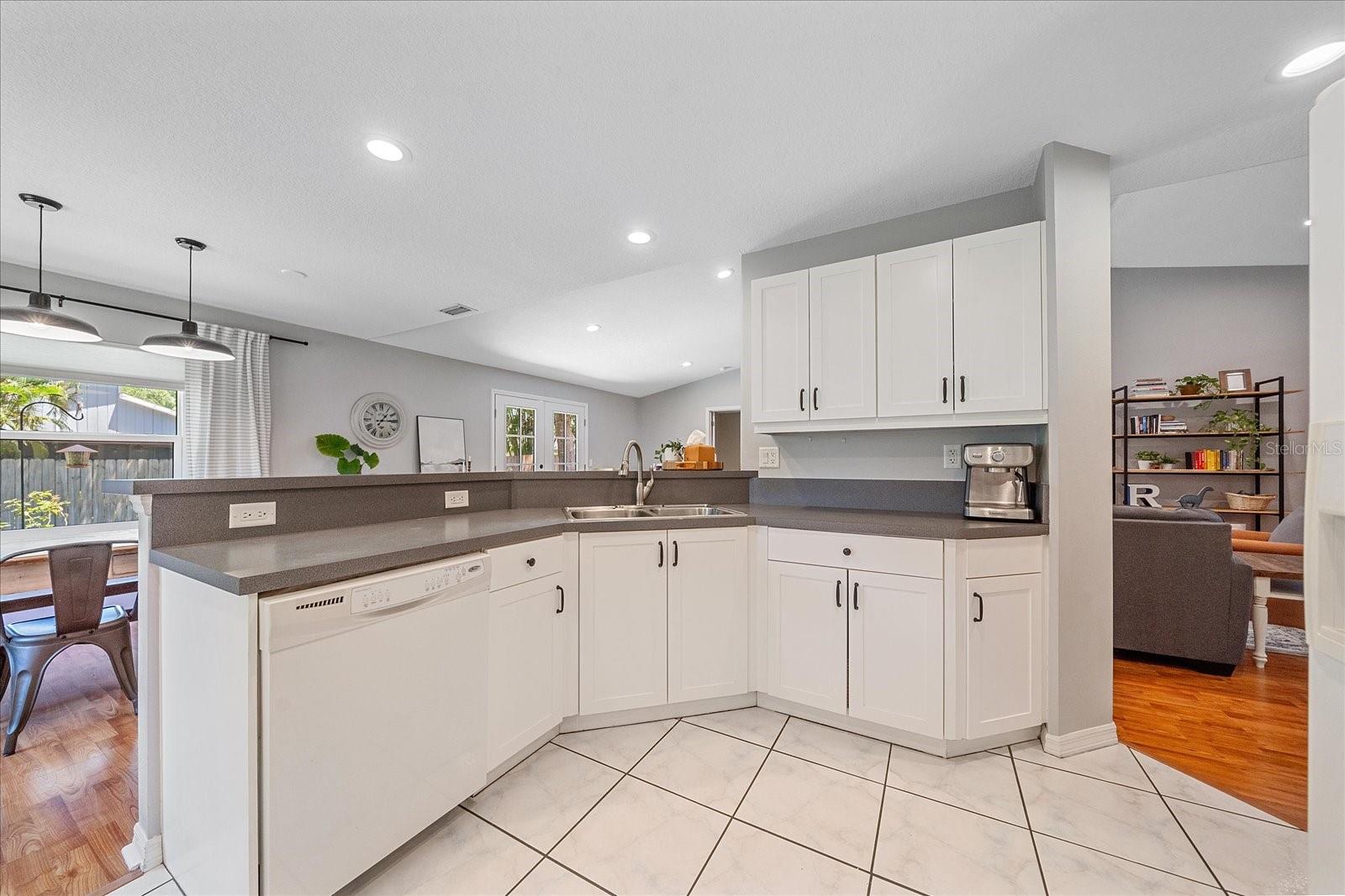 Image 13 of 34 For 7101 Java Drive