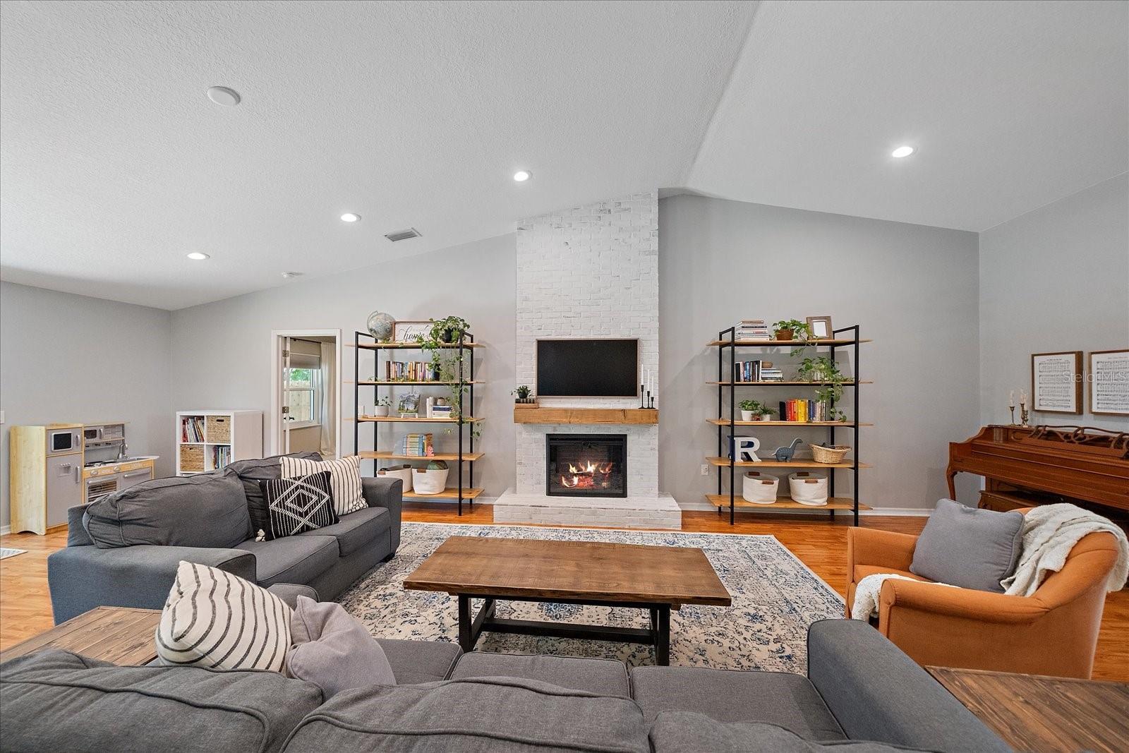 Image 8 of 34 For 7101 Java Drive