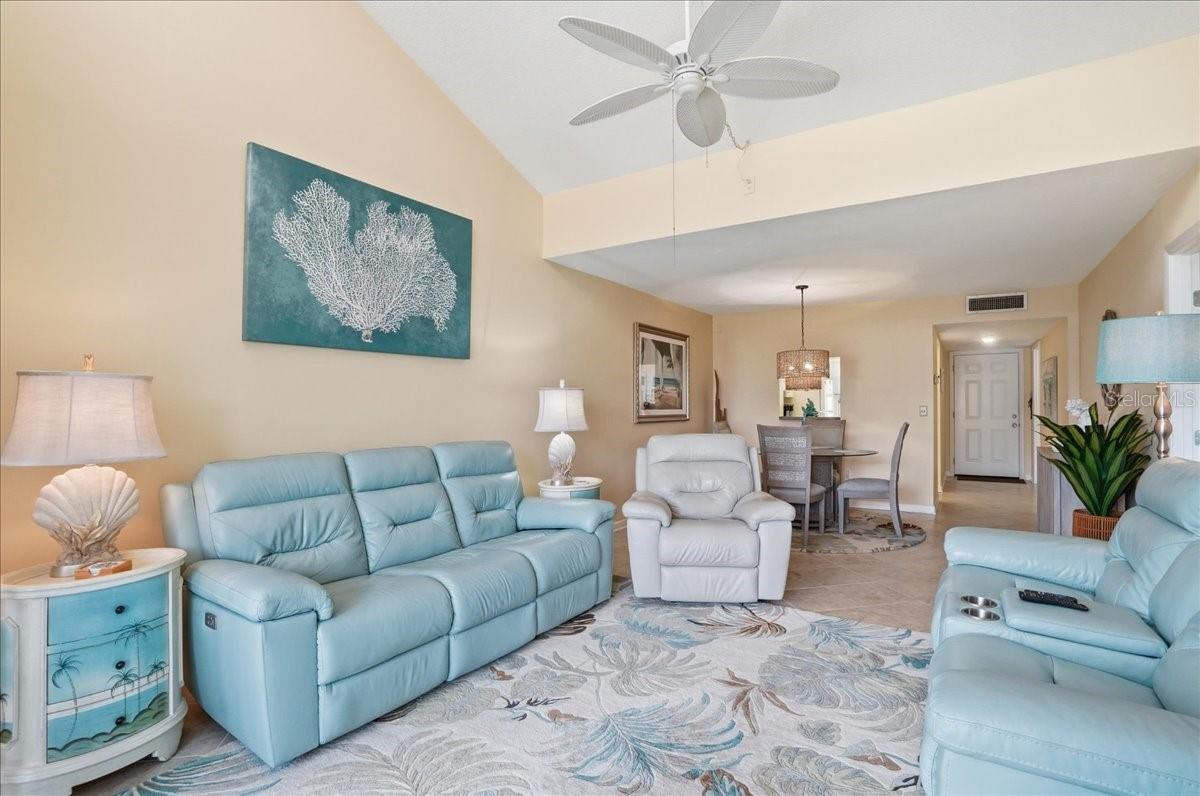 Image 12 of 35 For 755 Village Circle 203