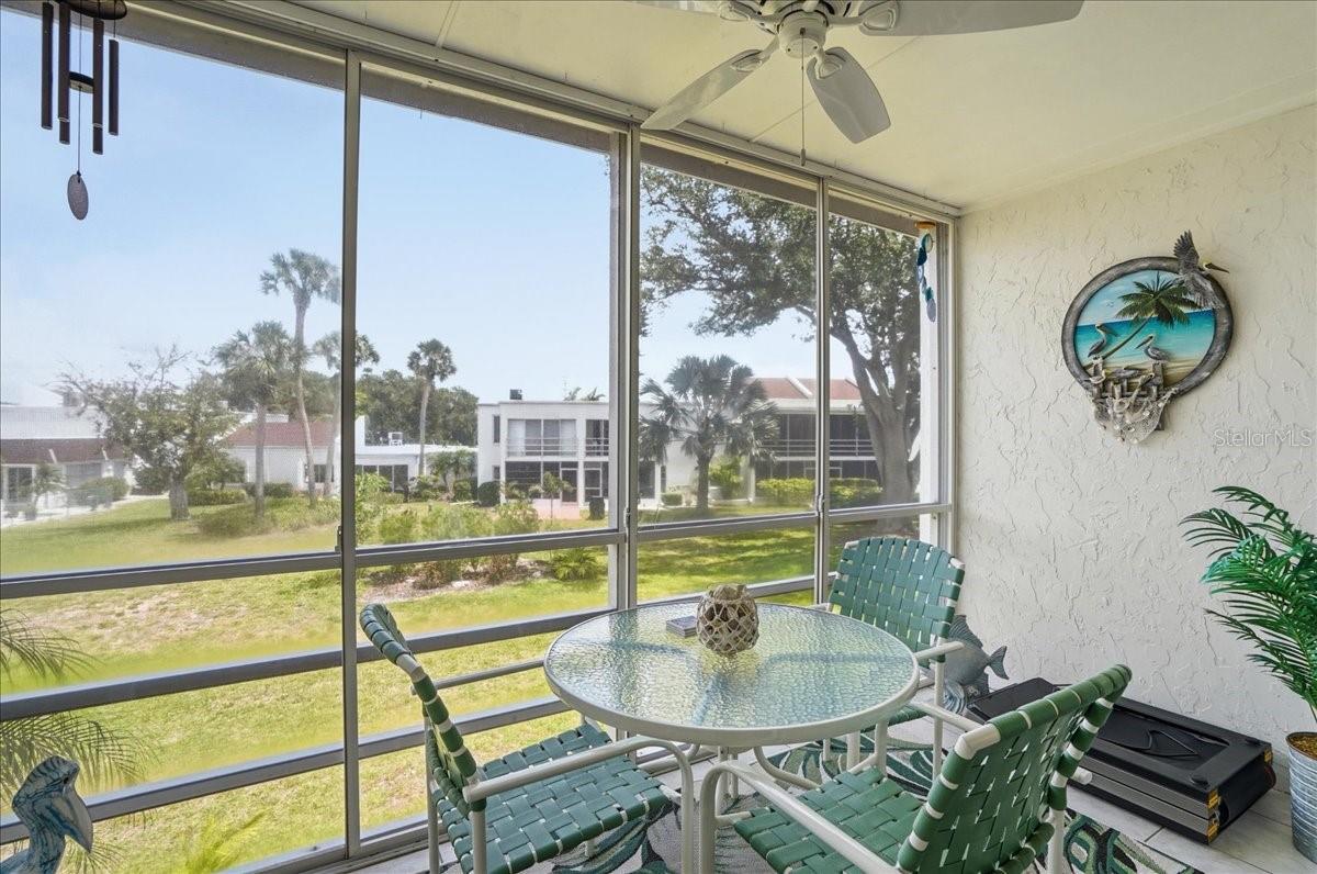 Image 17 of 35 For 755 Village Circle 203