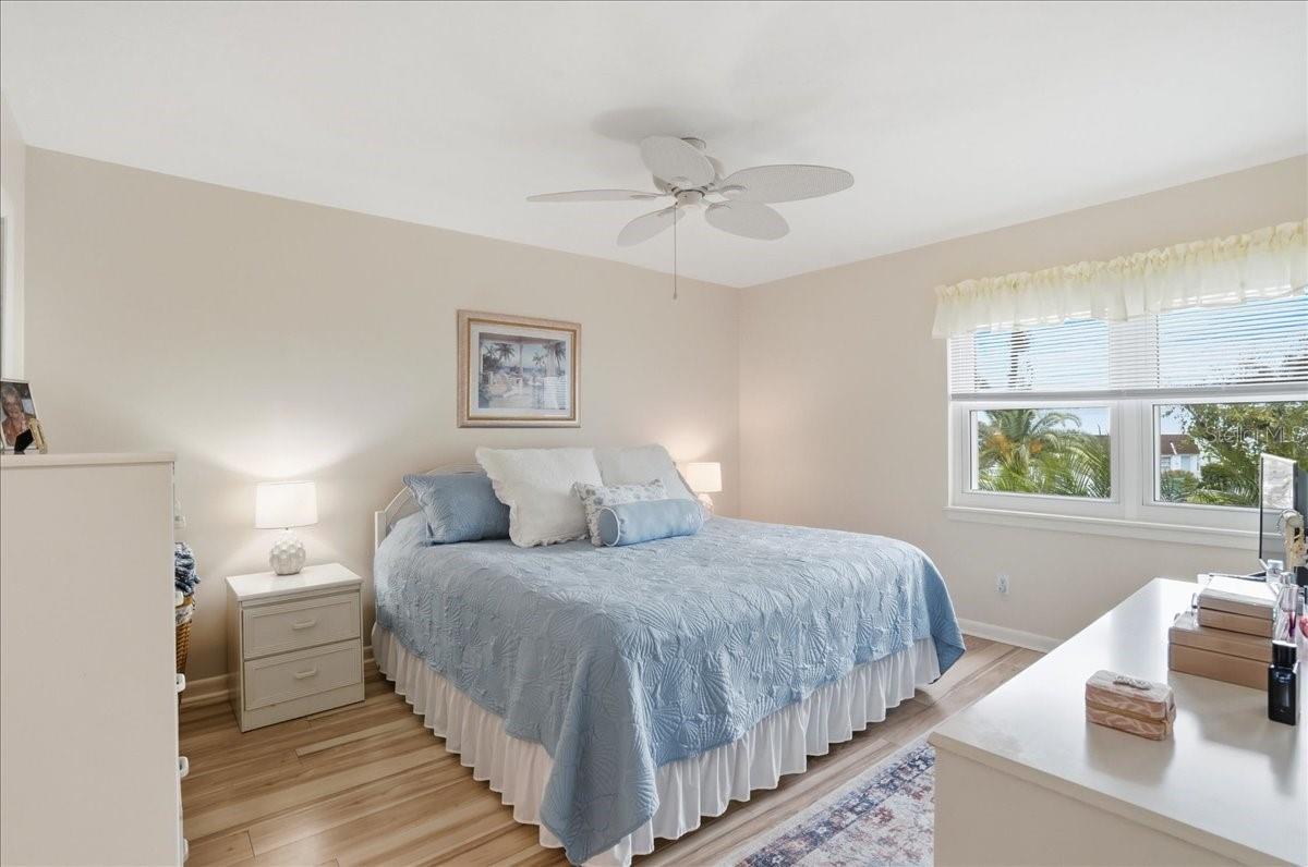 Image 18 of 35 For 755 Village Circle 203