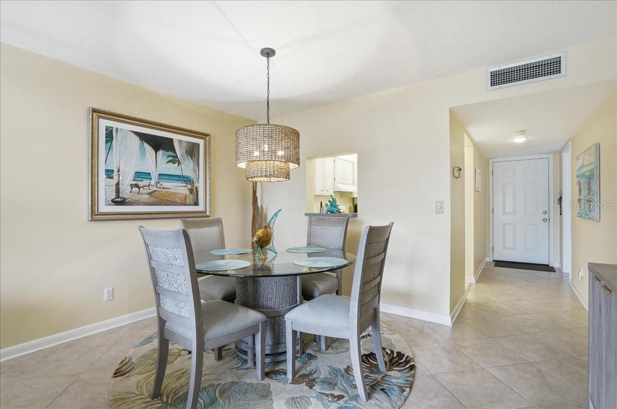 Image 8 of 35 For 755 Village Circle 203