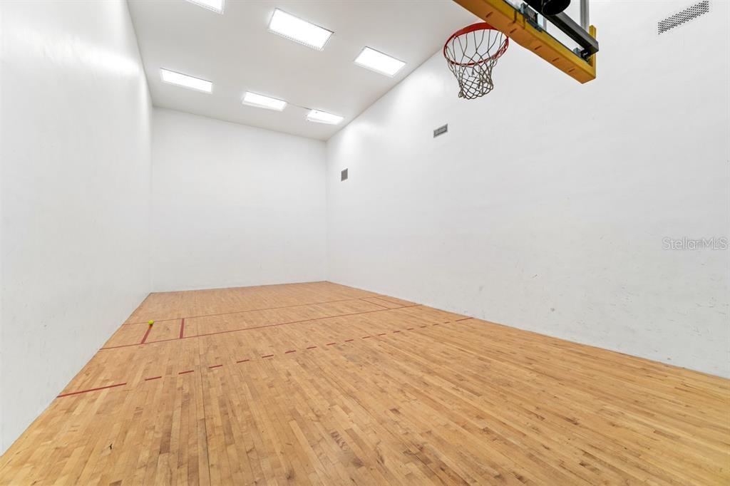 Image 9 of 23 For 4152 Central Sarasota Parkway 723