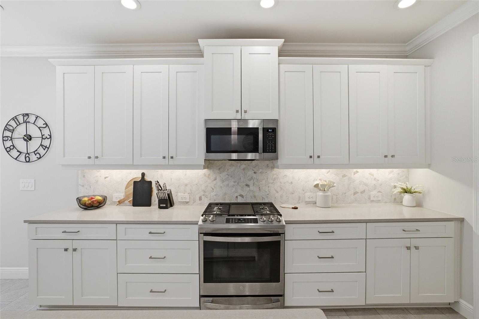 Image 13 of 53 For 8790 Pigeon Key