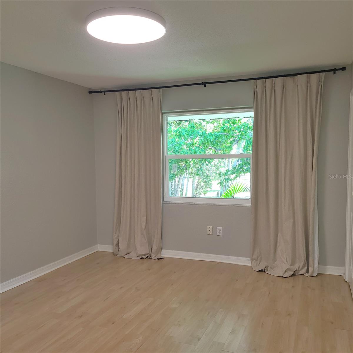 Image 10 of 21 For 924 La Costa Circle 4