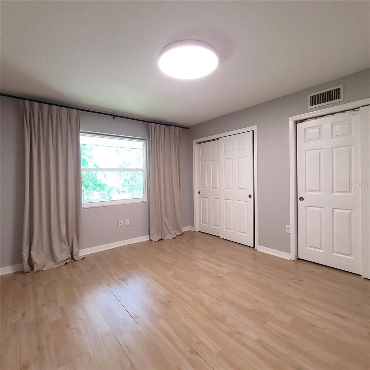 Image 9 of 21 For 924 La Costa Circle 4