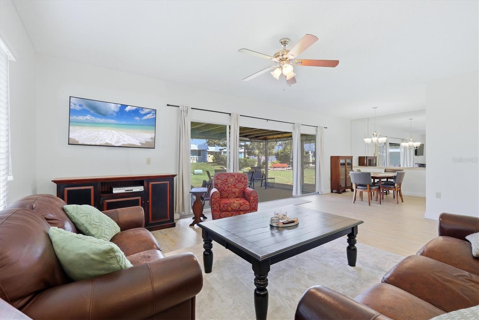 Image 13 of 48 For 5887 Tidewood Avenue 2