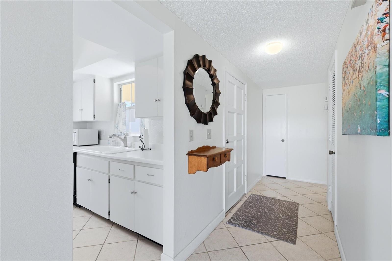 Image 18 of 48 For 5887 Tidewood Avenue 2