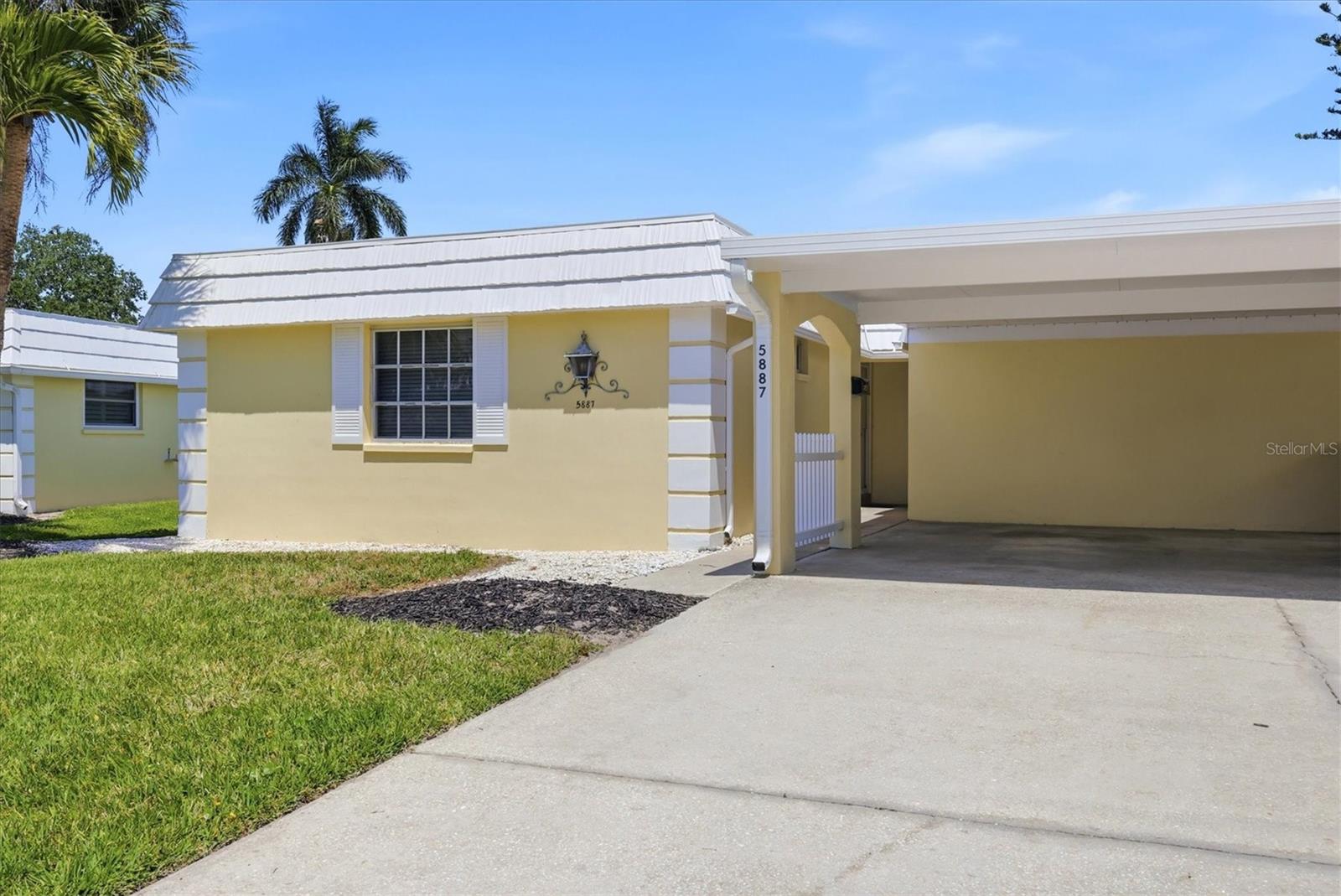 Image 36 of 48 For 5887 Tidewood Avenue 2