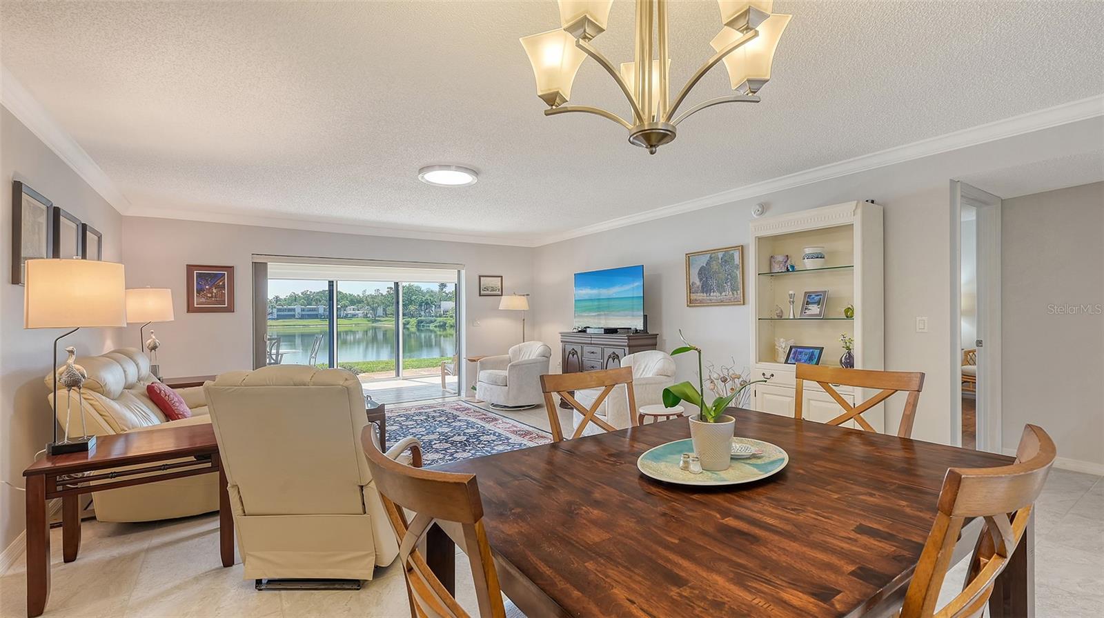 Image 11 of 45 For 515 Spring Lakes Boulevard 515