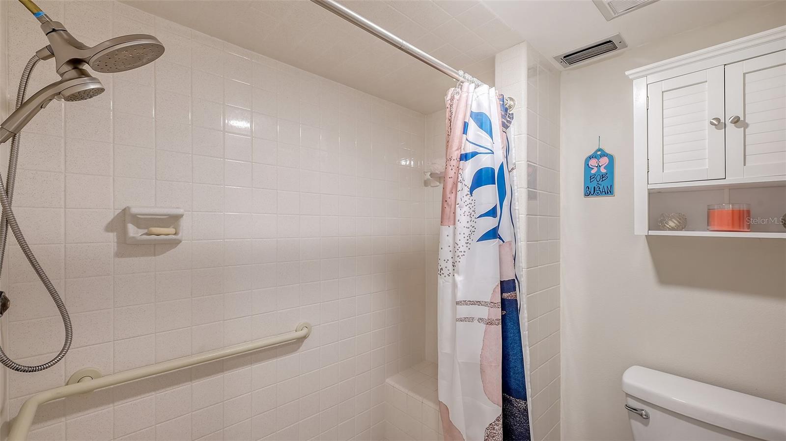 Image 33 of 45 For 515 Spring Lakes Boulevard 515