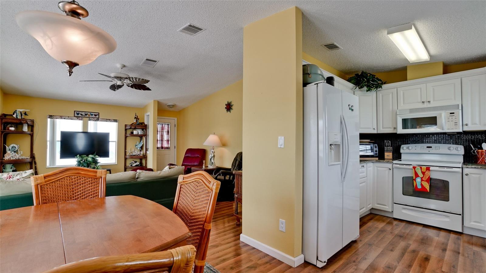 Image 11 of 63 For 1 4th Street