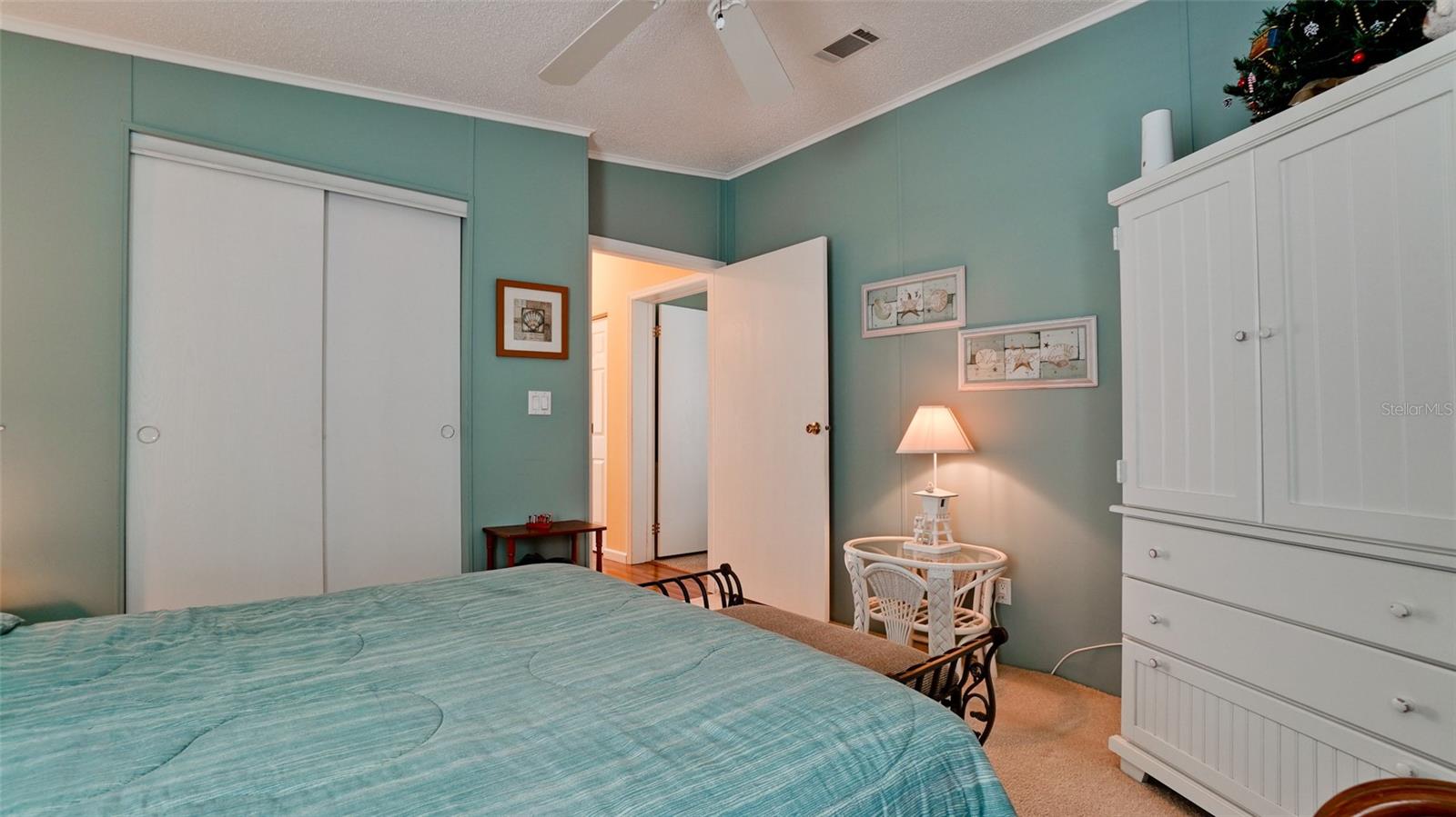 Image 18 of 63 For 1 4th Street