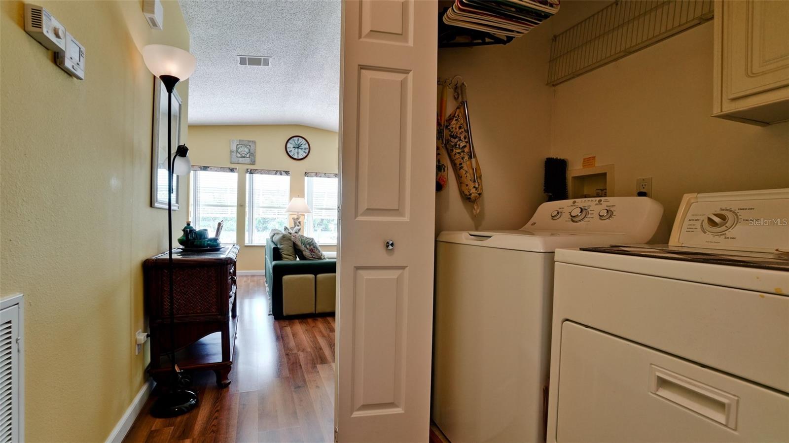 Image 20 of 63 For 1 4th Street