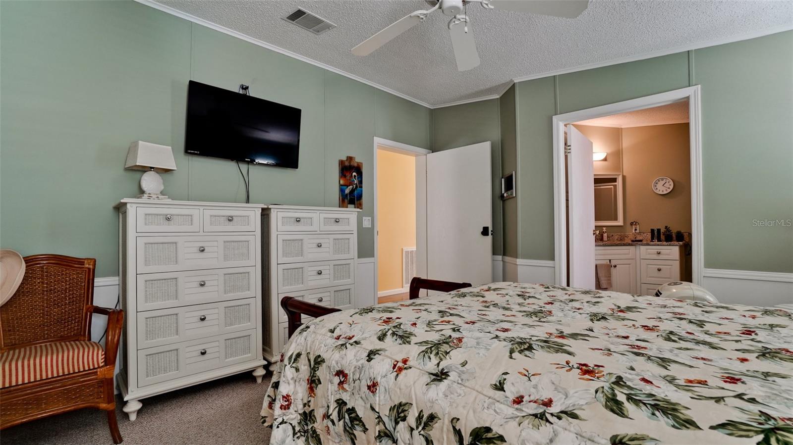 Image 22 of 63 For 1 4th Street