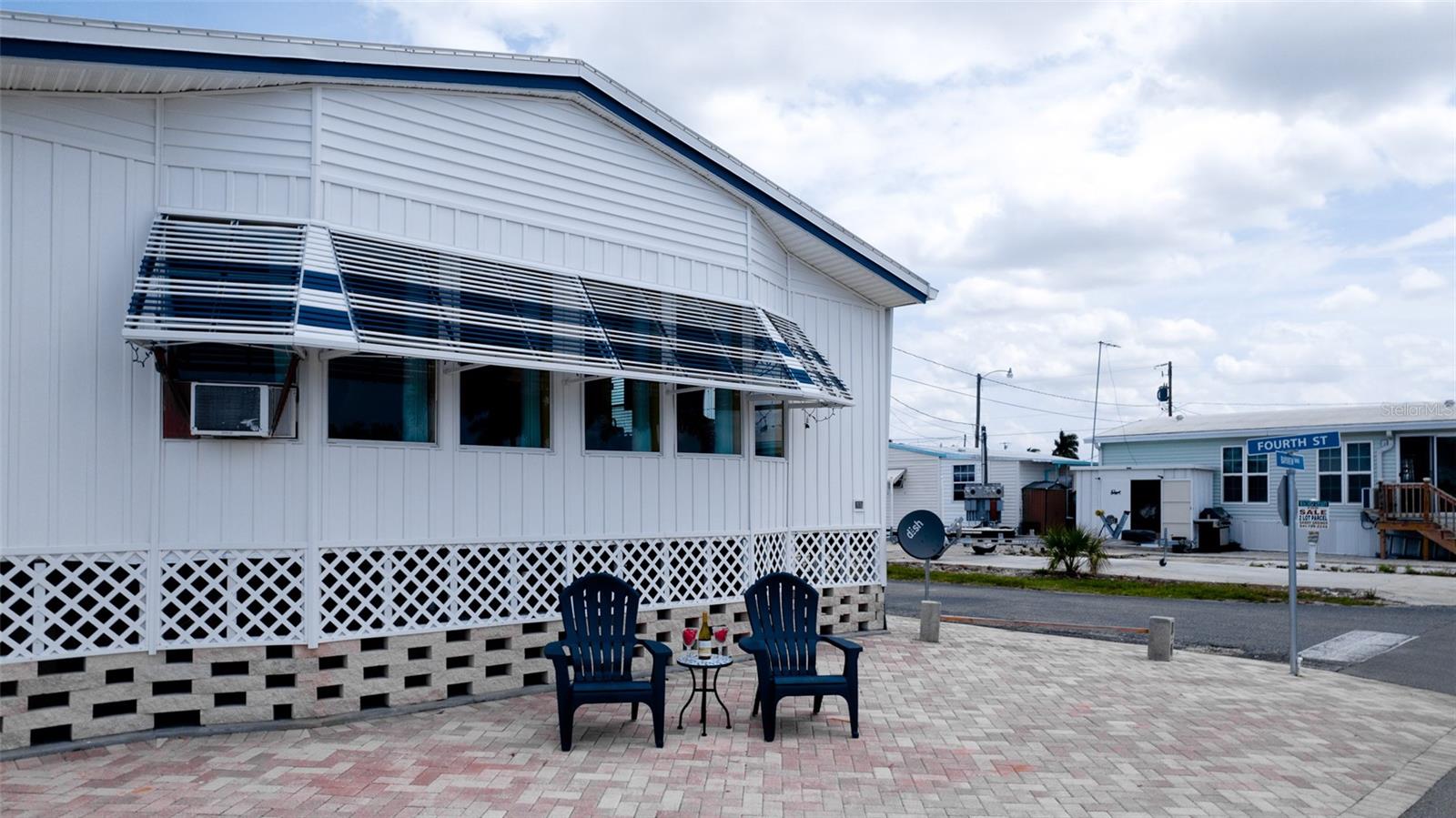 Image 4 of 63 For 1 4th Street