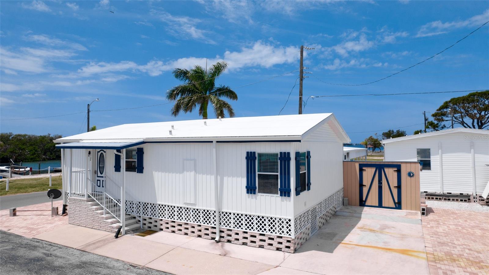 Image 8 of 63 For 1 4th Street