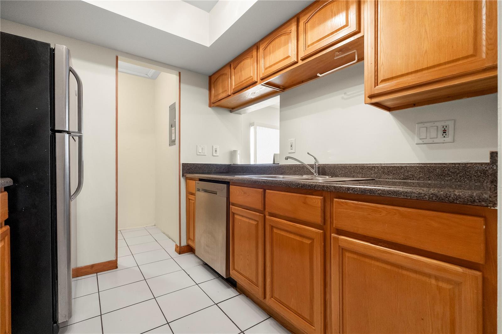 Image 26 of 51 For 22278 Vick Street A112