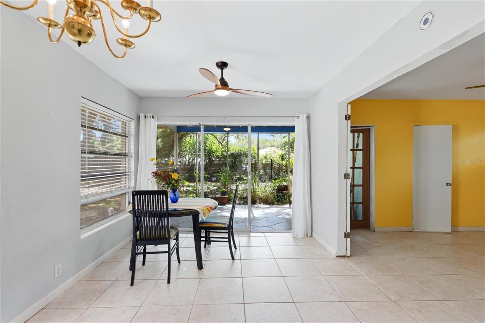 Image 15 of 32 For 4003 Booth Place