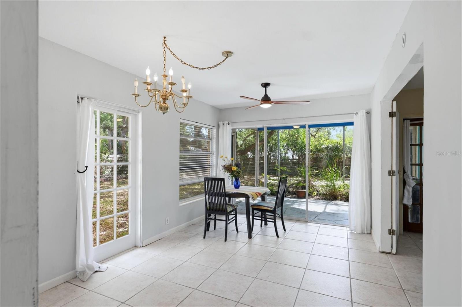 Image 16 of 32 For 4003 Booth Place