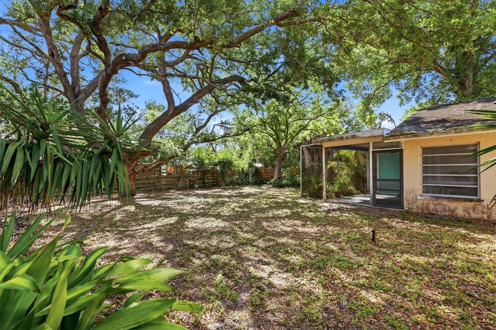 Image 26 of 32 For 4003 Booth Place