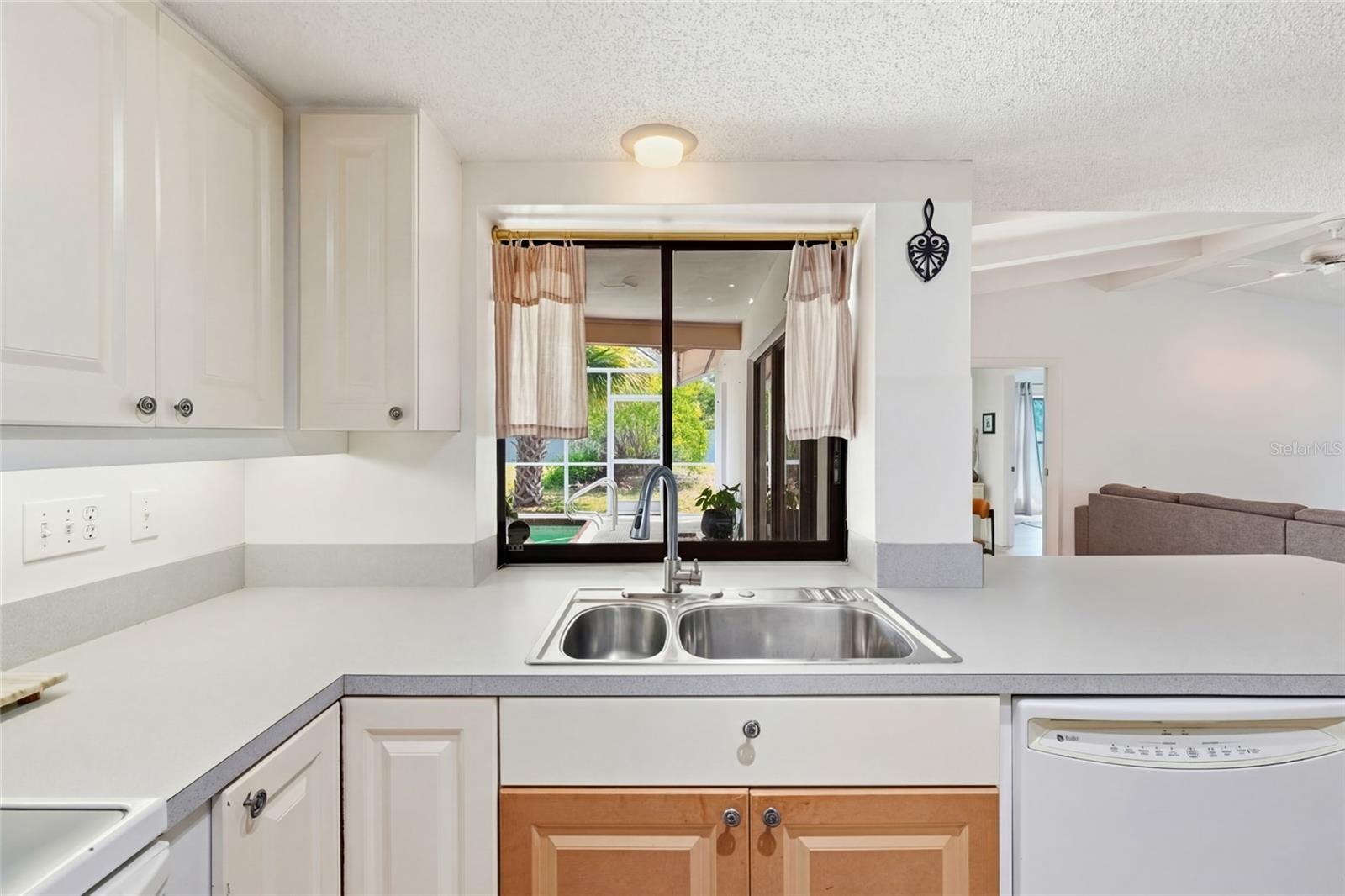 Image 10 of 48 For 3927 Country View Lane