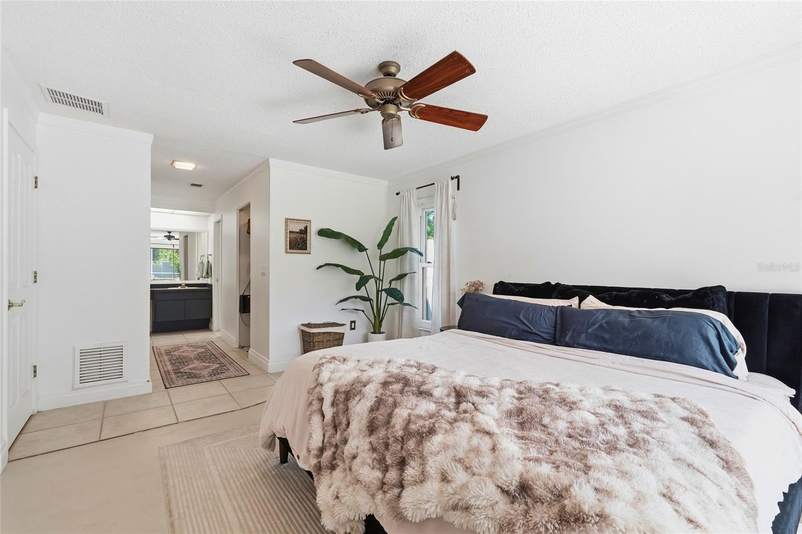 Image 15 of 48 For 3927 Country View Lane