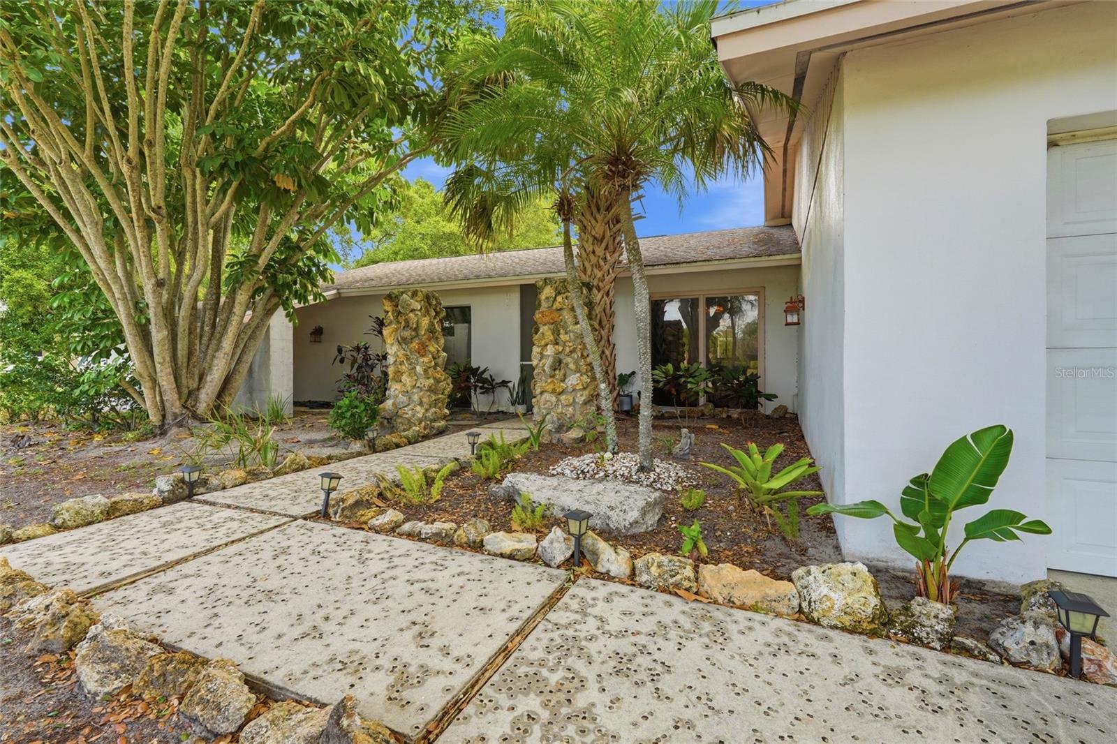 Image 3 of 48 For 3927 Country View Lane