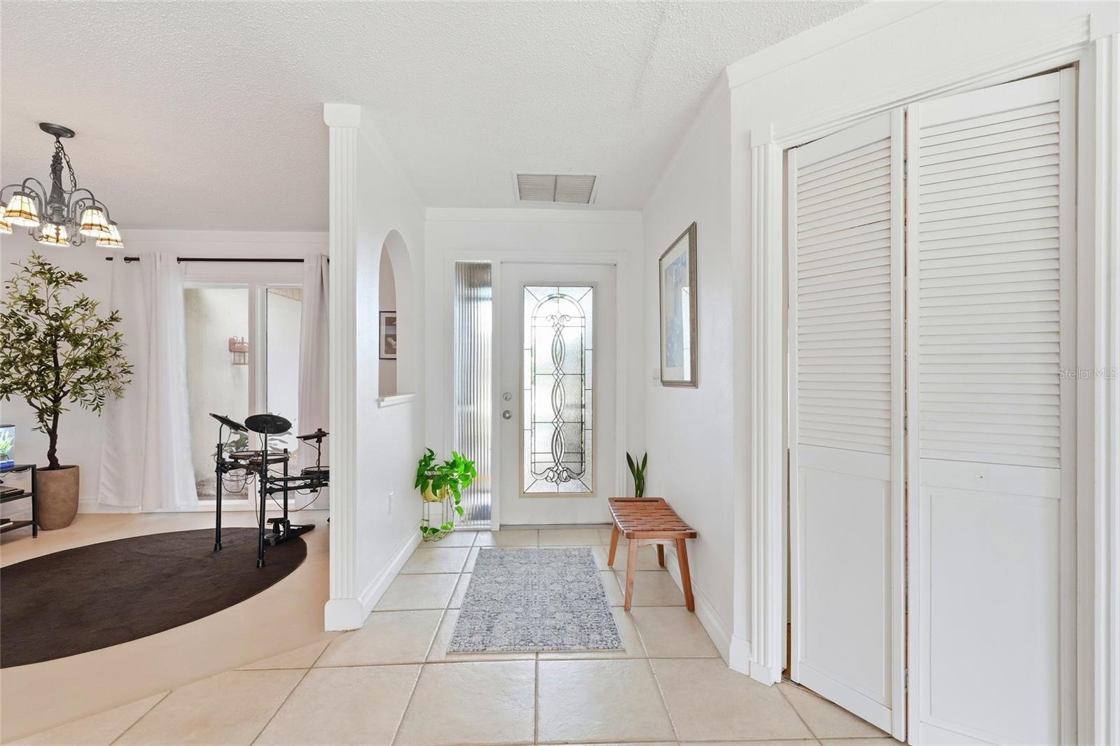 Image 4 of 48 For 3927 Country View Lane