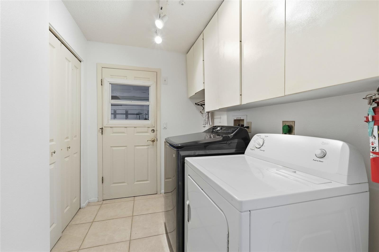 Image 41 of 48 For 3927 Country View Lane