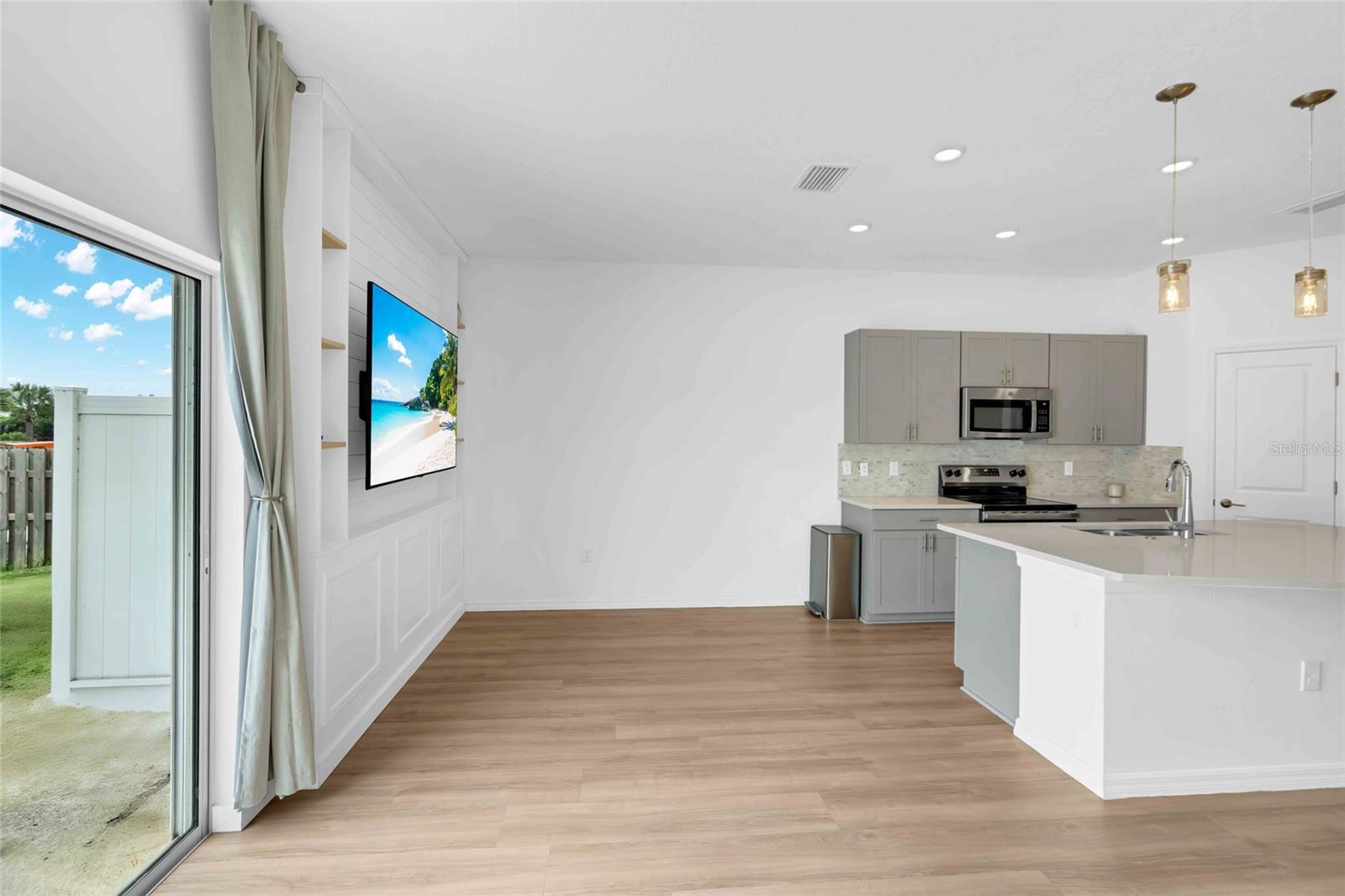 Image 25 of 98 For 8792 Winter Breeze Way