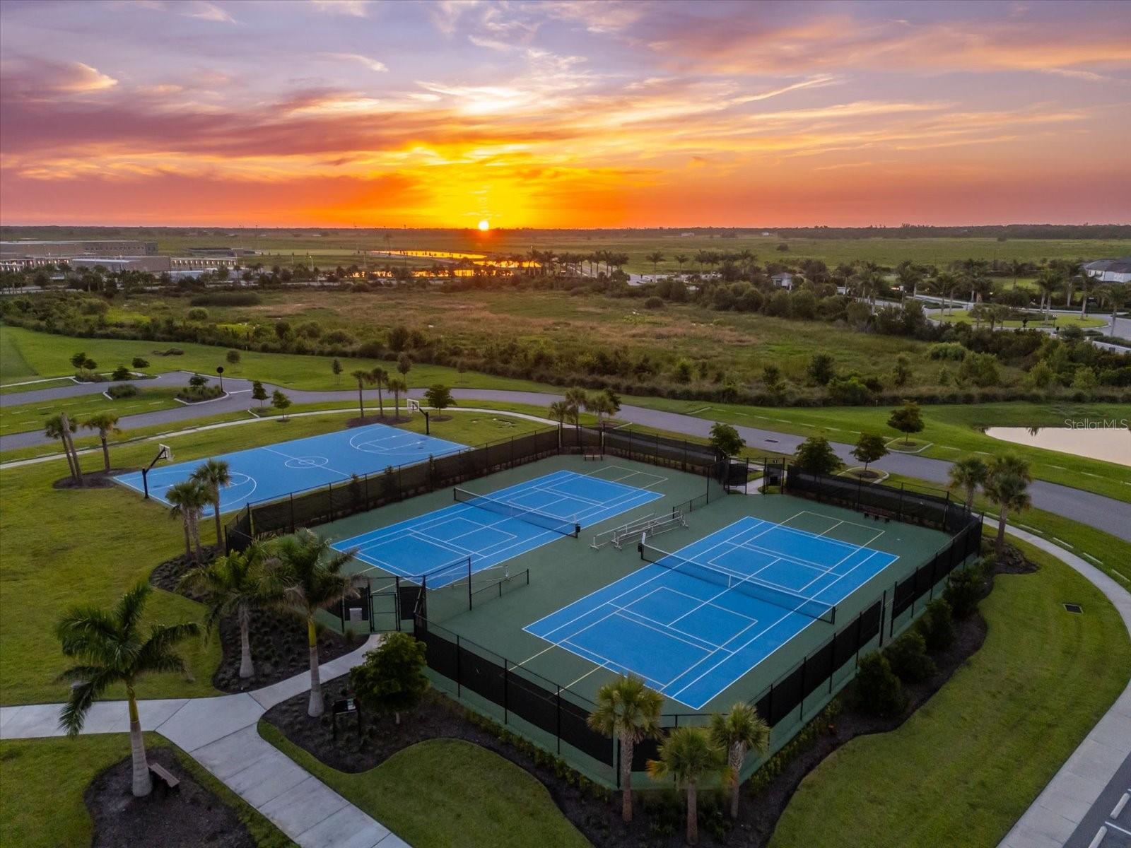 Image 54 of 98 For 8792 Winter Breeze Way