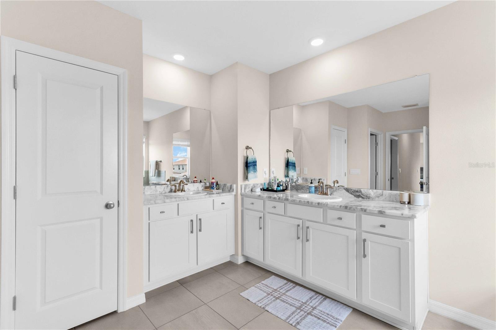 Image 24 of 47 For 18015 Fattoria Terrace