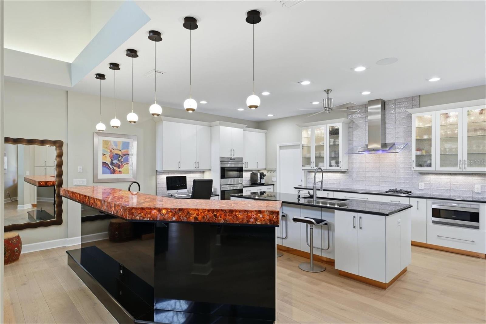 Image 12 of 38 For 7274 Villa D Este Drive