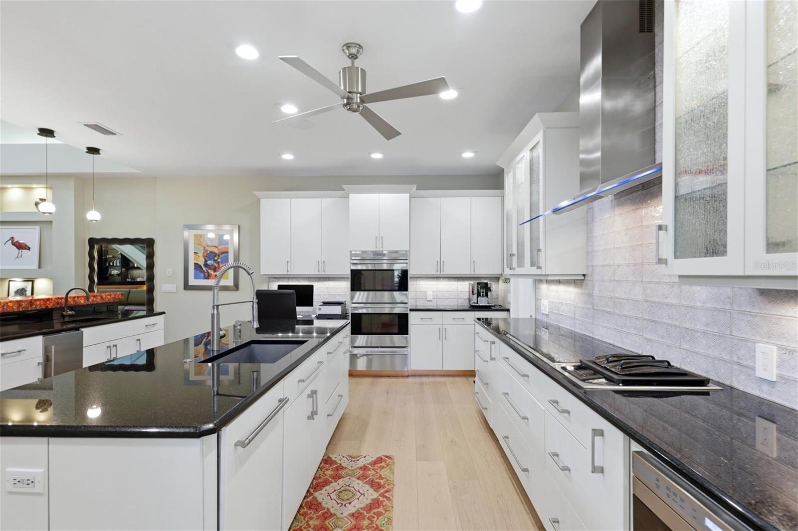 Image 14 of 38 For 7274 Villa D Este Drive