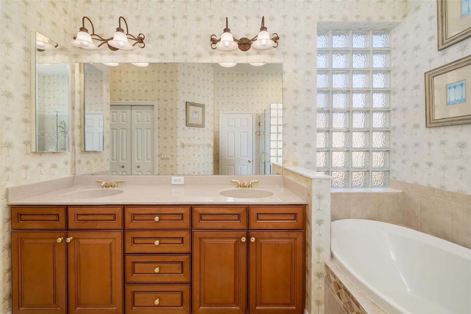 Image 28 of 97 For 9811 Portside Terrace