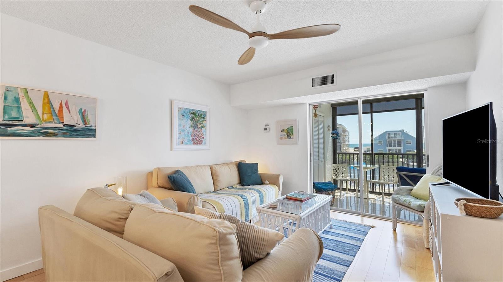 Image 11 of 43 For 9200 Midnight Pass Road 24