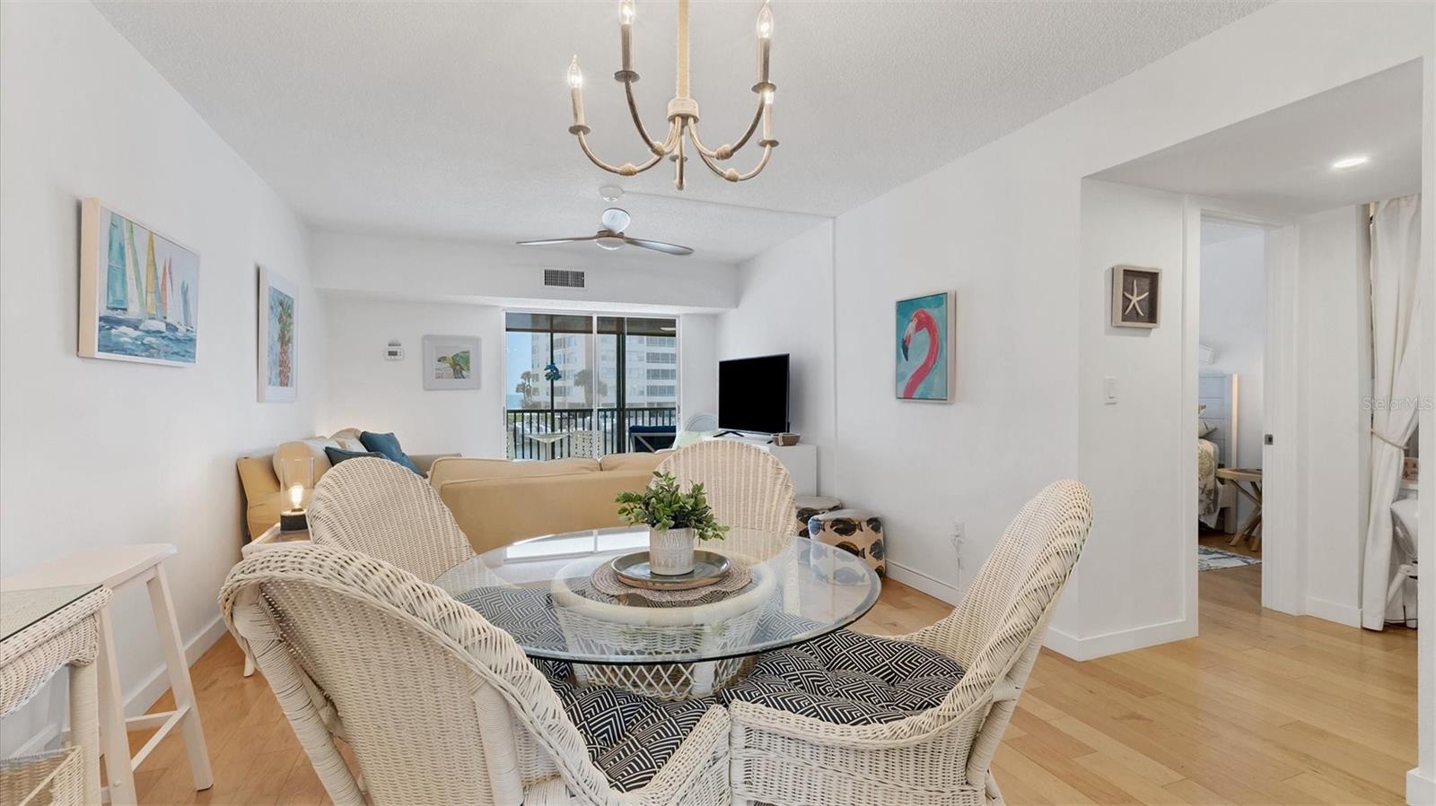 Image 16 of 43 For 9200 Midnight Pass Road 24