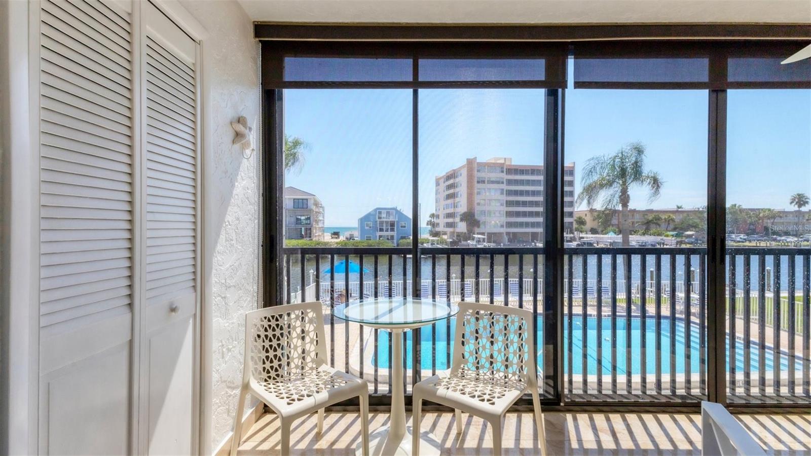 Image 27 of 43 For 9200 Midnight Pass Road 24