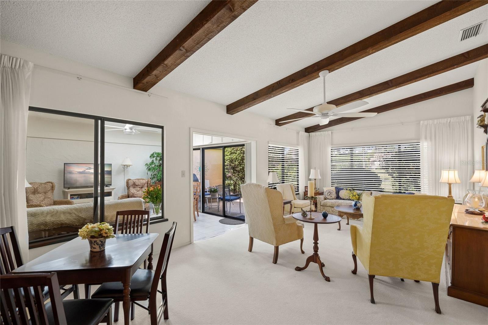 Image 8 of 41 For 4688 Oak Hollow Drive 25