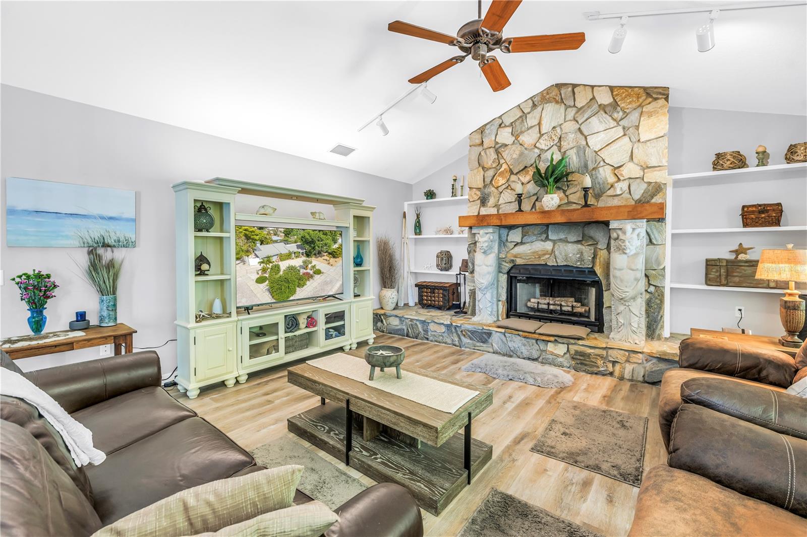 Image 18 of 53 For 308 53rd Street W