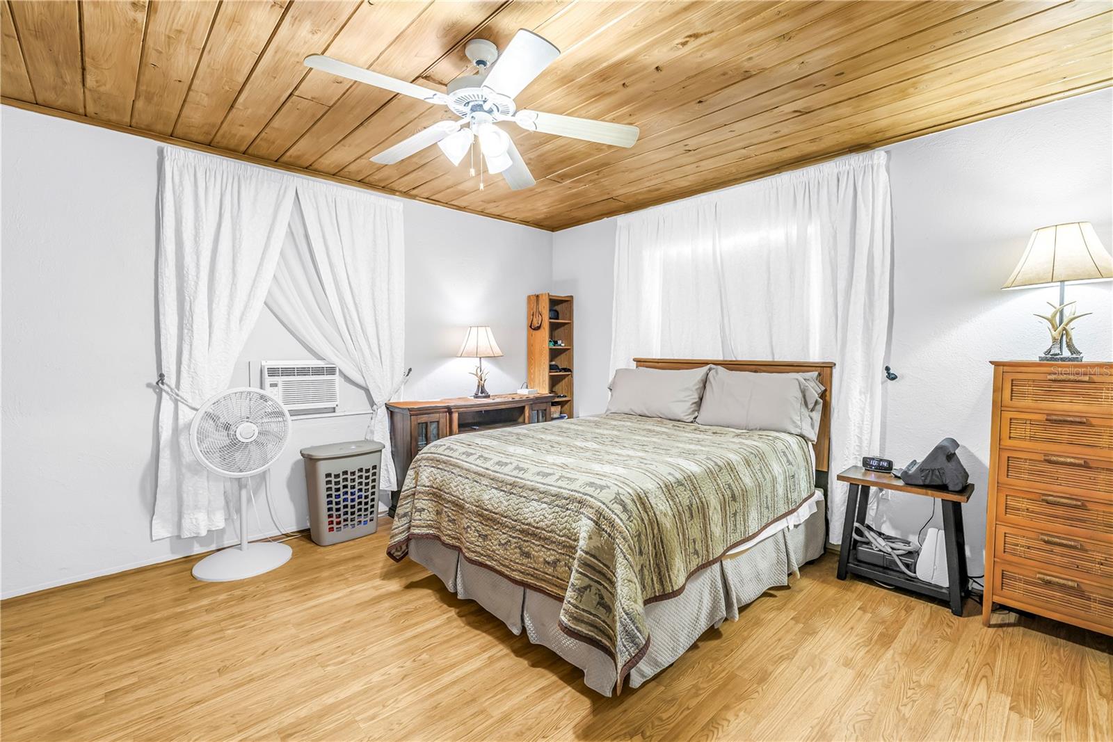 Image 26 of 53 For 308 53rd Street W