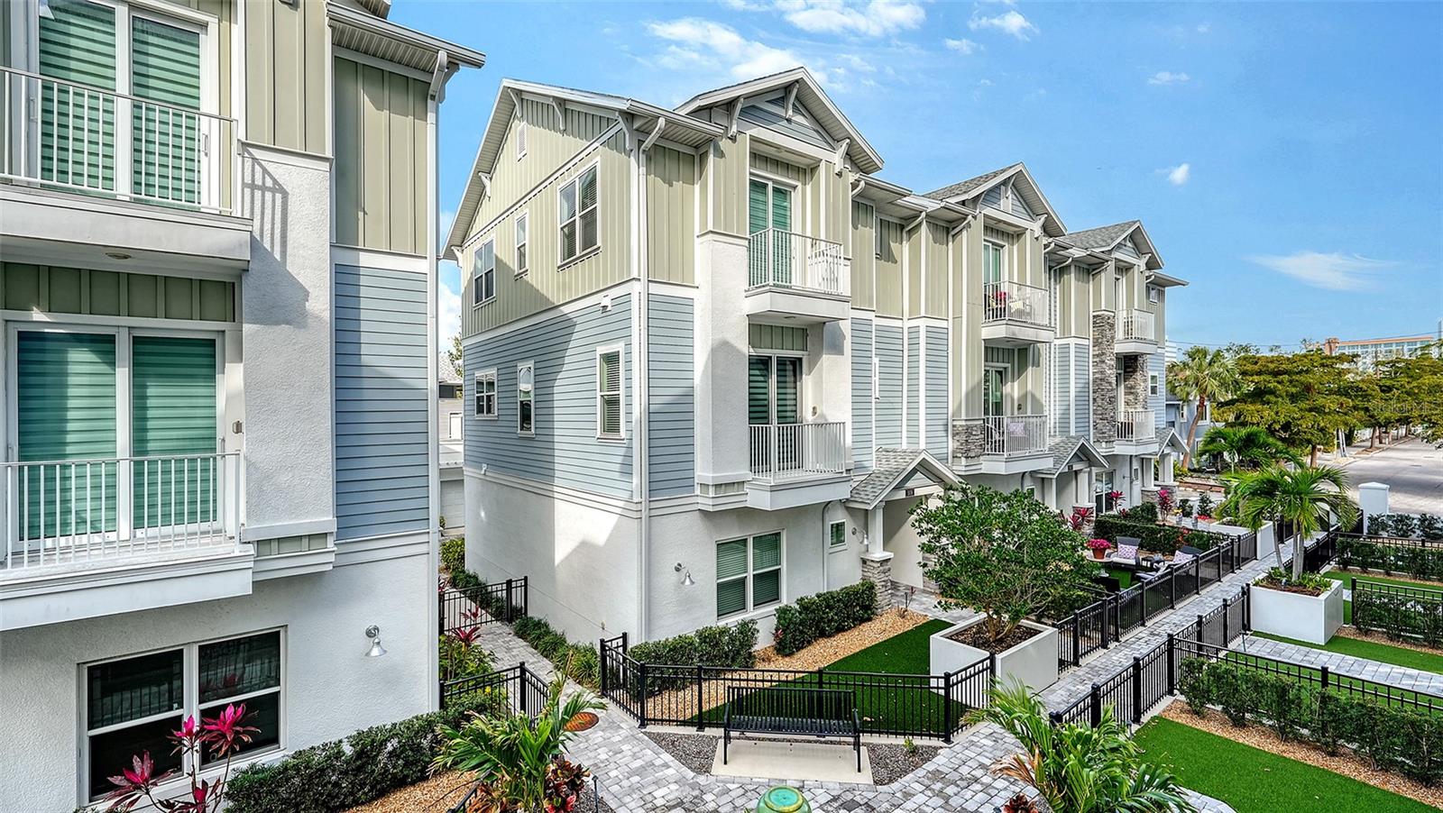 Image 13 of 55 For 512 Laurel Park Drive