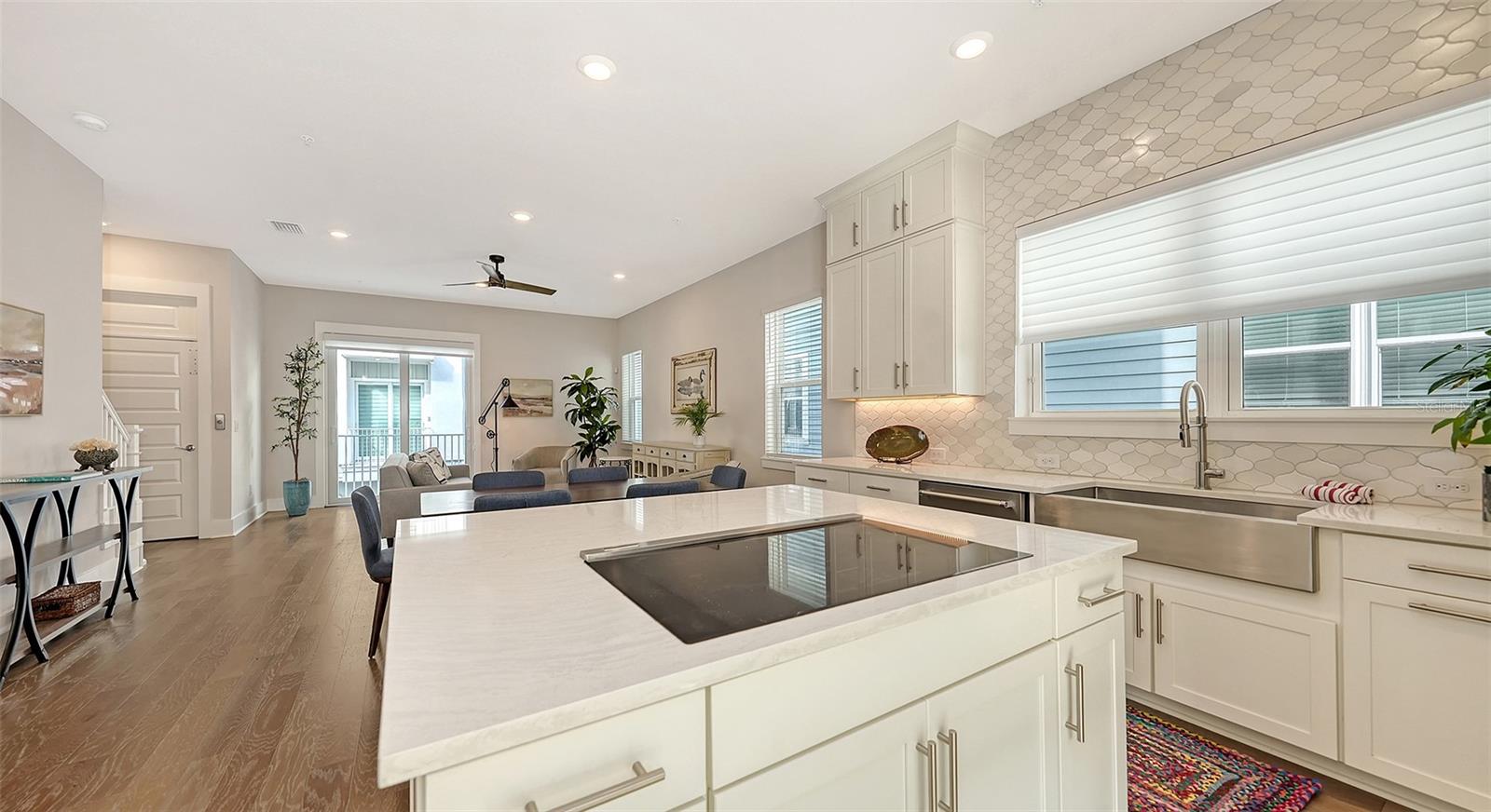 Image 17 of 55 For 512 Laurel Park Drive