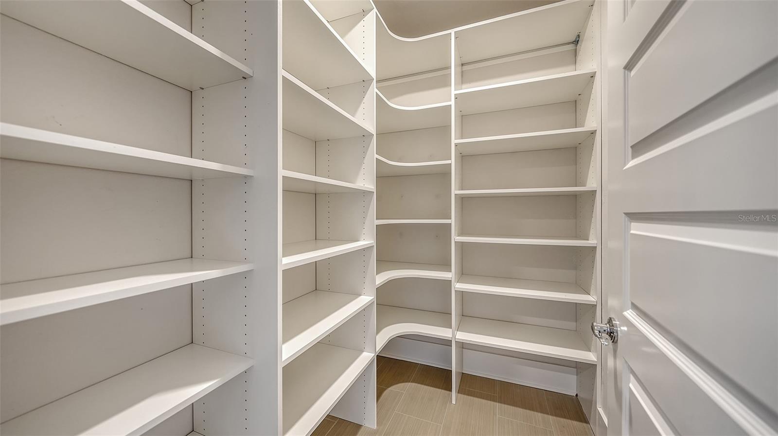 Image 19 of 55 For 512 Laurel Park Drive